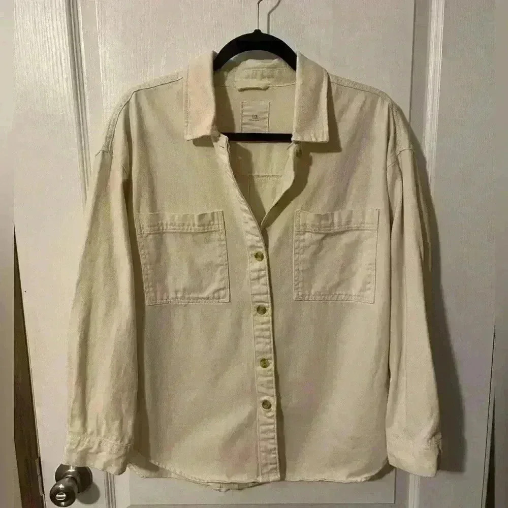 Thread & Supply‎ cream colored shacket size small